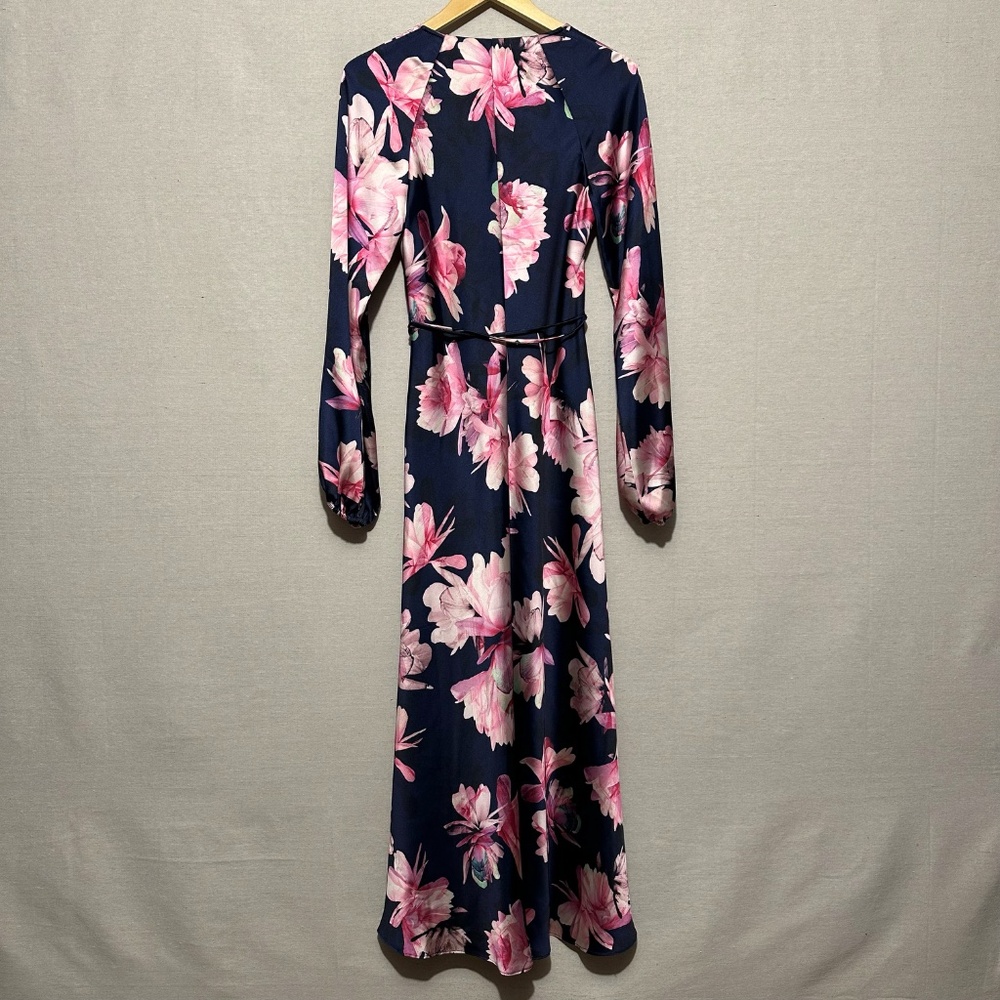 *SAMPLE* Monique Lhuillier Floral Long Sleeve Gown - size 4 - Picture 3 of 10
